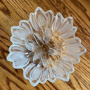 Mikasa 7 inch Tulips Satin bowl - new in box